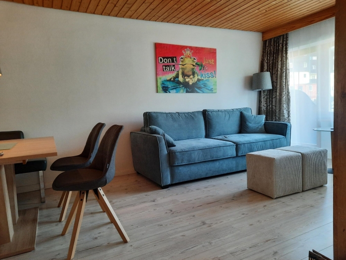 Sonnenalp SkiJuwel XL a11 woonkamer3